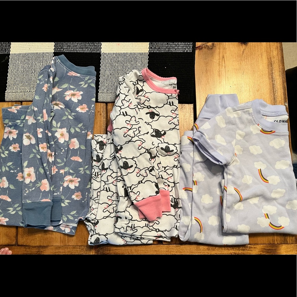 2 long sleeve, 1 short sleeve pajamas